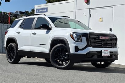 New 2025 GMC Terrain Elevation w/ Elevation Premium Package