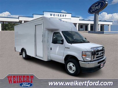 Used 2023 Ford E-450 and Econoline 450 Super Duty w/ Power Windows & Locks Group