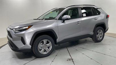 New 2025 Toyota RAV4 XLE