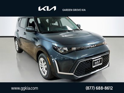 New 2025 Kia Soul LX