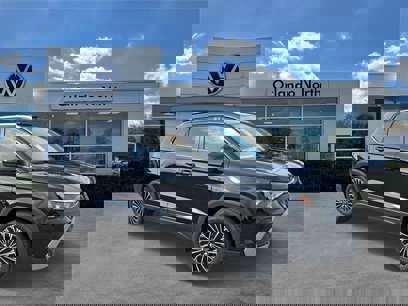 New 2025 Volkswagen Taos SE