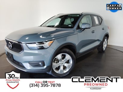 Used 2022 Volvo XC40 T4 Momentum