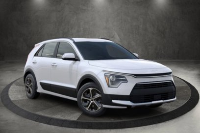 New 2025 Kia Niro EX