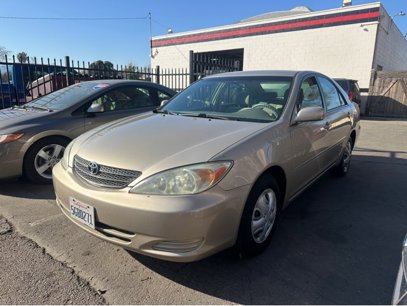 Used 2004 Toyota Camry LE
