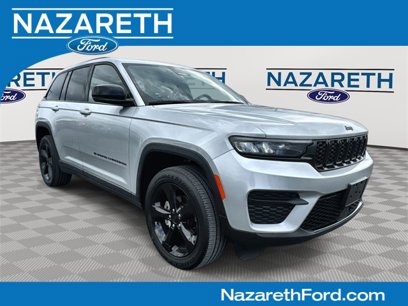 Used 2023 Jeep Grand Cherokee Altitude