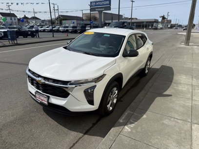 New 2025 Chevrolet Trax LS