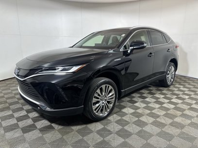Used 2021 Toyota Venza XLE w/ Carpet Mat Package (TMS)