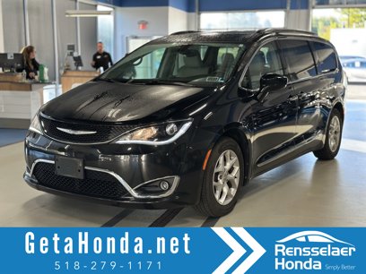 Used 2017 Chrysler Pacifica Touring-L Plus
