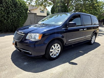 Used 2016 Chrysler Town & Country Touring w/ Driver Convenience Group