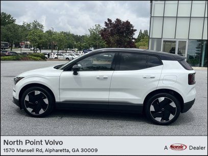 New 2025 Volvo EX30 Plus w/ Protection Package Premier