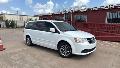 Used 2017 Dodge Grand Caravan SE