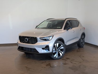 New 2025 Volvo XC40 B5 Ultra w/ Protection Package Premier