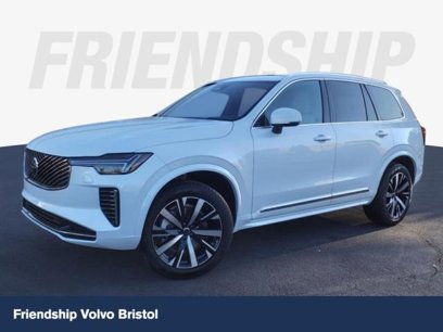 New 2025 Volvo XC90 B5 Core w/ Climate Package
