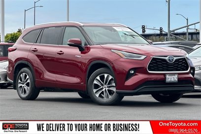 Used 2021 Toyota Highlander XLE