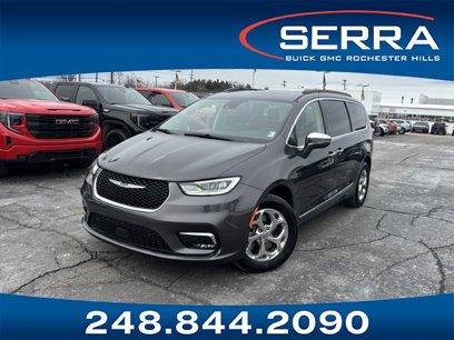 Used 2022 Chrysler Pacifica Limited