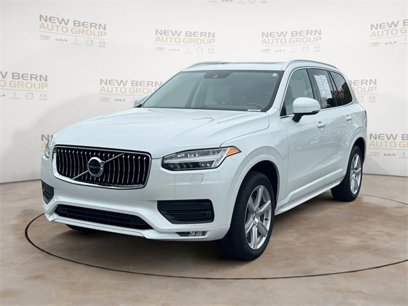 Used 2021 Volvo XC90 T5 Momentum w/ Climate Package