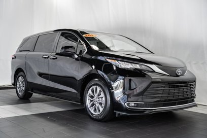 Used 2023 Toyota Sienna XLE