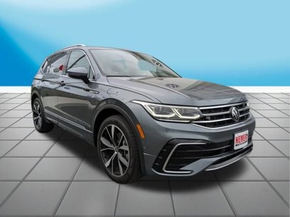 Used 2022 Volkswagen Tiguan SEL R-Line