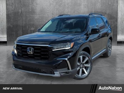 Certified 2025 Honda Pilot Touring