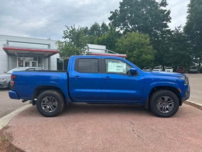 New 2025 Nissan Frontier SV w/ SV Convenience Package