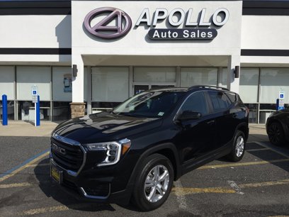 Used 2022 GMC Terrain SLE w/ Driver Convenience Package