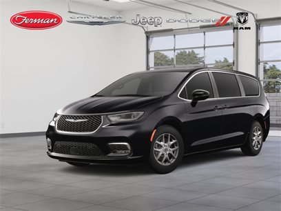 New 2025 Chrysler Pacifica Select
