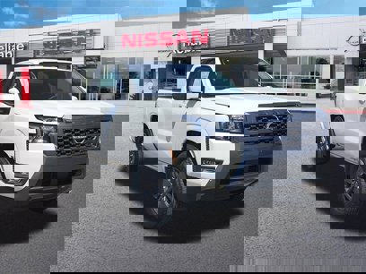 New 2025 Nissan Frontier SV