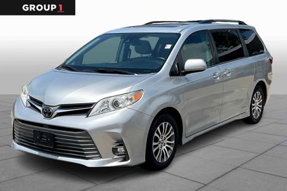 Used 2019 Toyota Sienna XLE