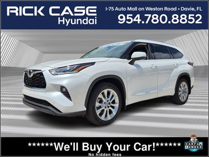Used 2022 Toyota Highlander Limited