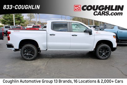 New 2025 Chevrolet Silverado 1500 Custom Trail Boss w/ LPO, Dark Essentials Package