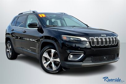 Used 2019 Jeep Cherokee Limited w/ Technology Group