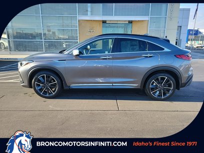 New 2025 INFINITI QX55 Essential w/ Accent Package