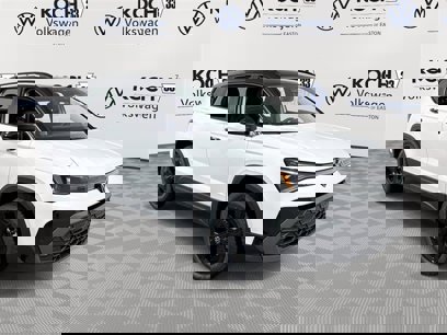New 2025 Volkswagen Taos SE