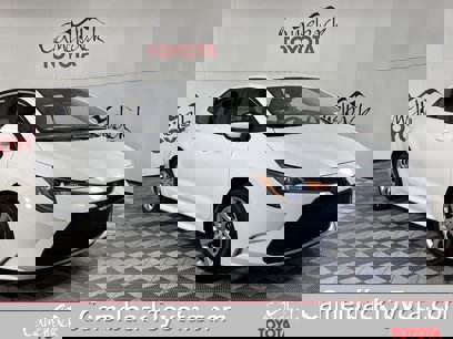 New 2025 Toyota Corolla LE