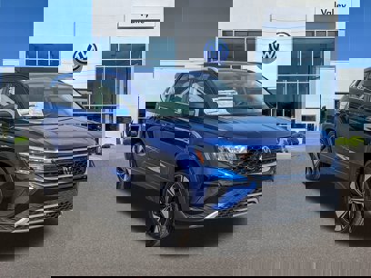 New 2024 Volkswagen Taos SE