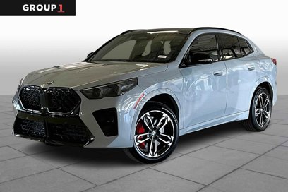 New 2025 BMW X2 xDrive28i w/ Premium Package