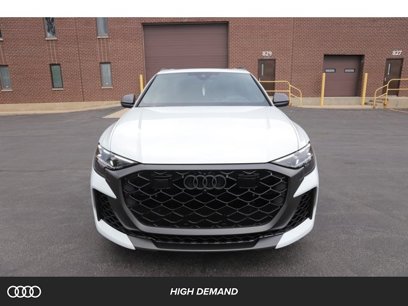 New 2025 Audi RS Q8 performance
