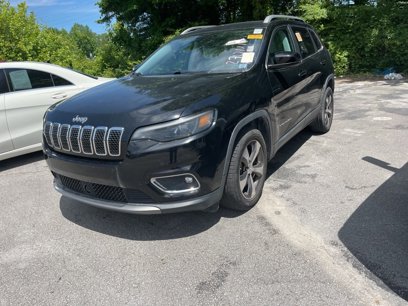 Used 2019 Jeep Cherokee Limited w/ Technology Group