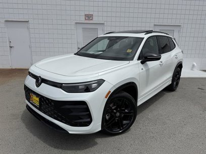 New 2025 Volkswagen Tiguan SE R-Line
