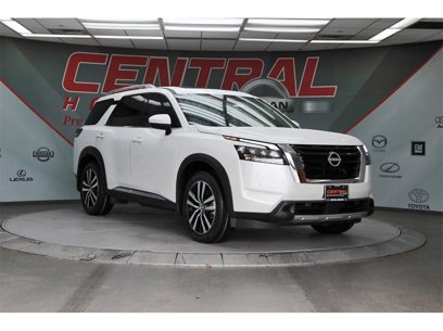 New 2025 Nissan Pathfinder Platinum w/ Cargo Package