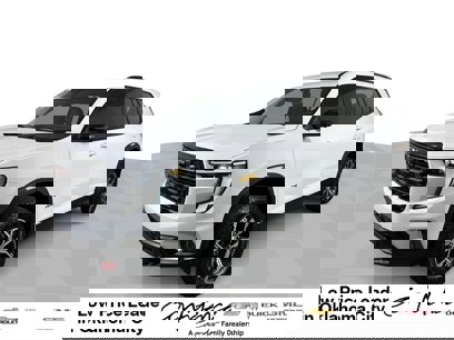 New 2025 GMC Acadia AT4
