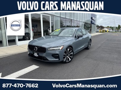 Used 2022 Volvo S60 B5 Momentum