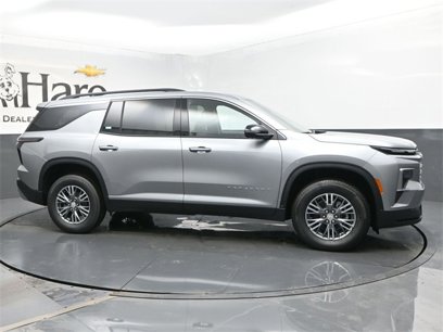 New 2025 Chevrolet Traverse LT w/ Driver Confidence Package