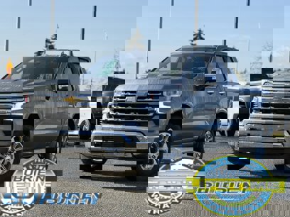 New 2025 Chevrolet Silverado 1500 LTZ w/ LTZ Premium Package