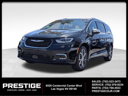 New 2025 Chrysler Pacifica Pinnacle w/ Trailer Tow Group