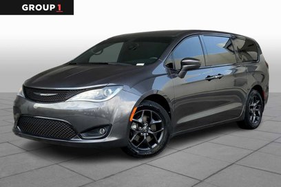 Used 2019 Chrysler Pacifica Touring Plus w/ S Appearance Package
