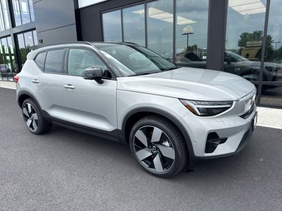 New 2025 Volvo EX40 Ultra