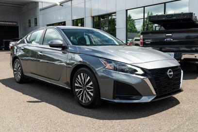 Used 2023 Nissan Altima 2.5 SV
