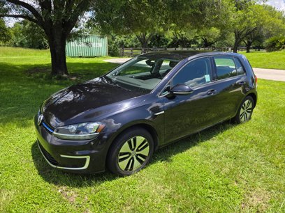 Used 2017 Volkswagen e-Golf SE