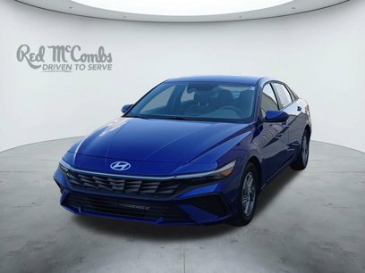 Certified 2025 Hyundai Elantra SE